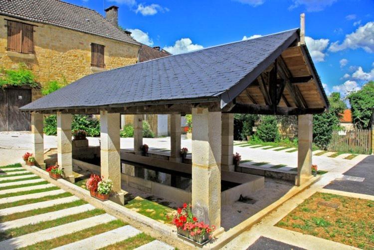 Petite Maison En Pierre Au Coeur Du Perigord Noir Salignac Eyvigues Экстерьер фото